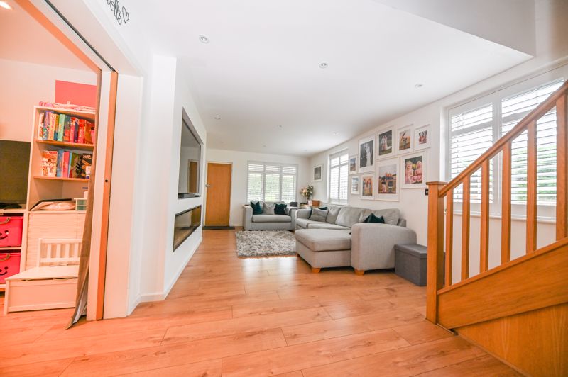 Green Lane Clanfield